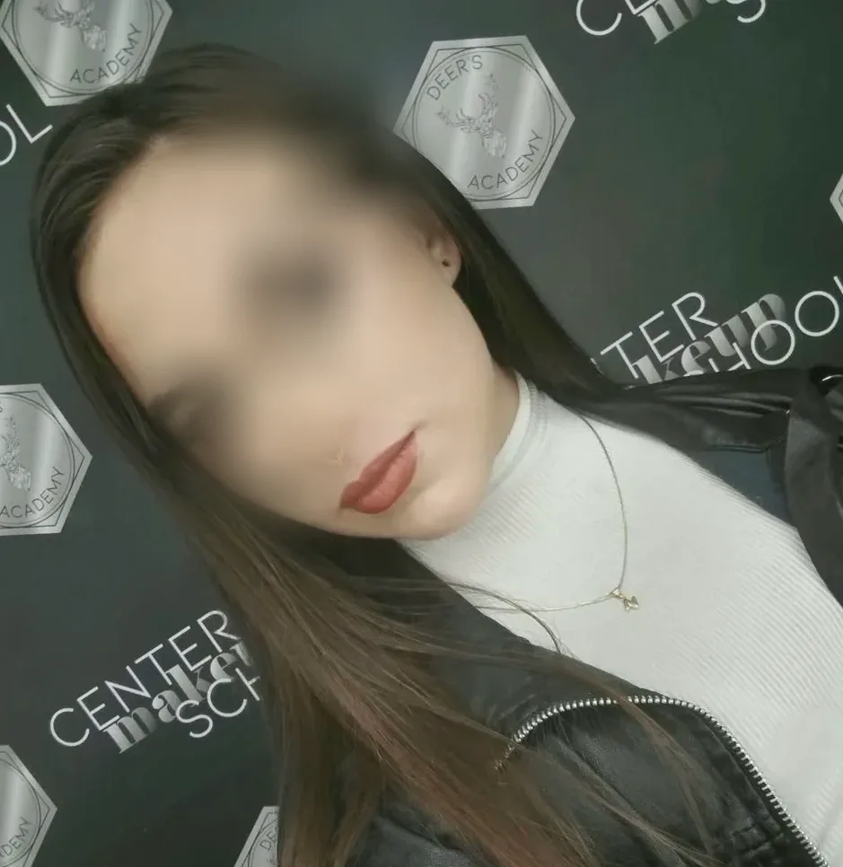 Alessandra, 25 anni