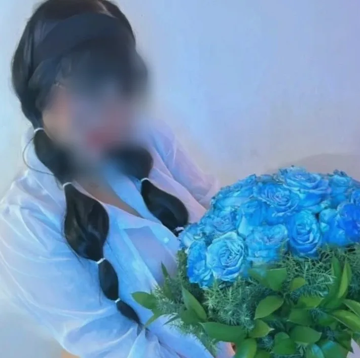 Rebecca, 25 anni